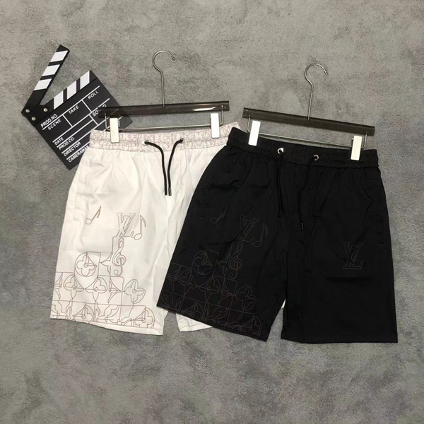 ブランドハーフパンツ正面デザイン